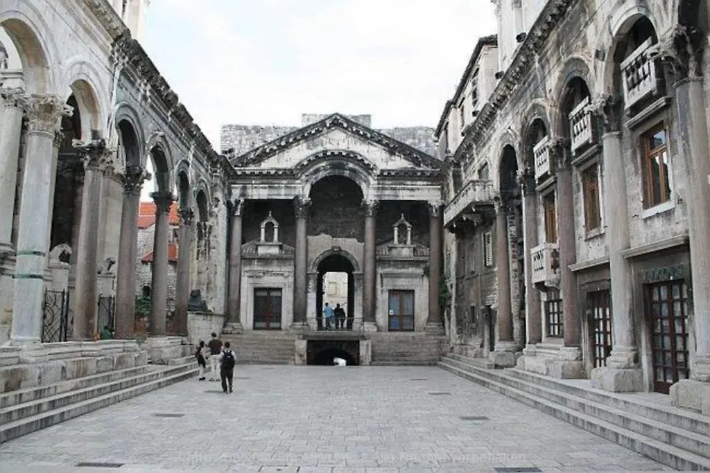 Adela Apartment In Split