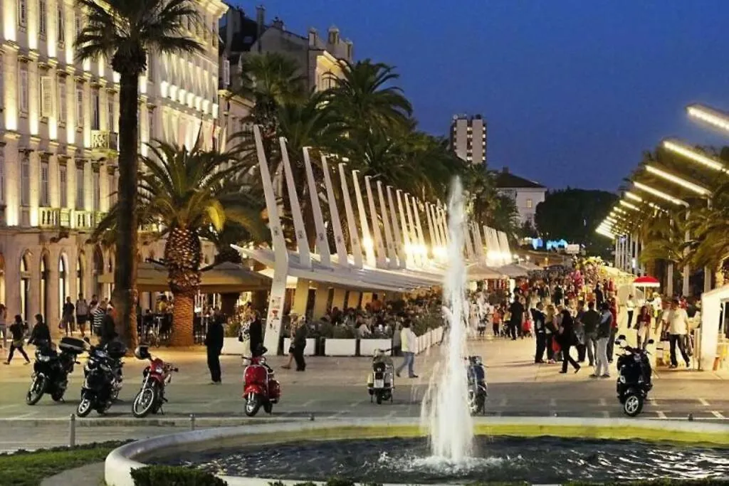 Adela Apartment In Split